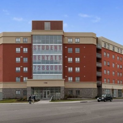 17 HUNDRED SIMCOE NORTH